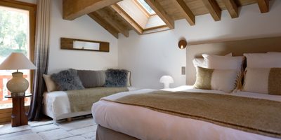 Chalet Etoile des Neiges, luxury catered chalet in Meribel