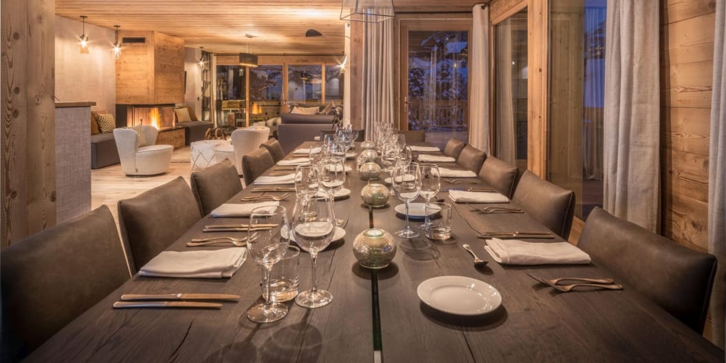 The dining area in Chalet Phoebe