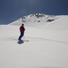 Solo skiing in Meribel