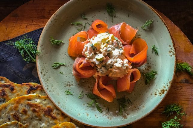 Smoked salmon starter