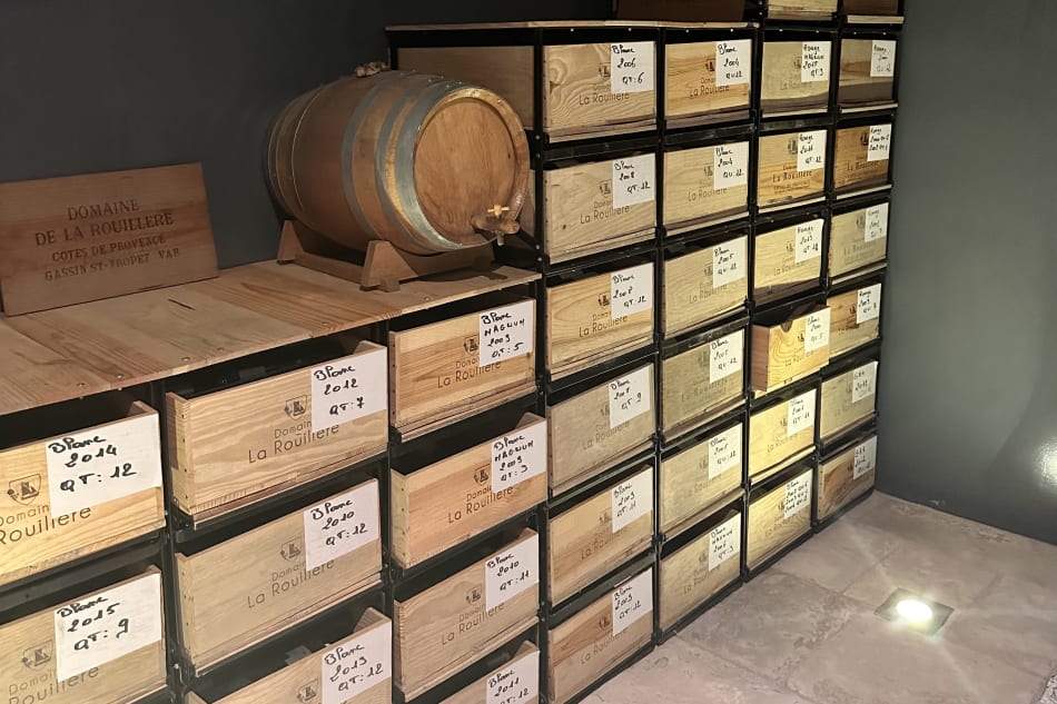 Creux in Courchevel on a perfect day for beginners skiing.